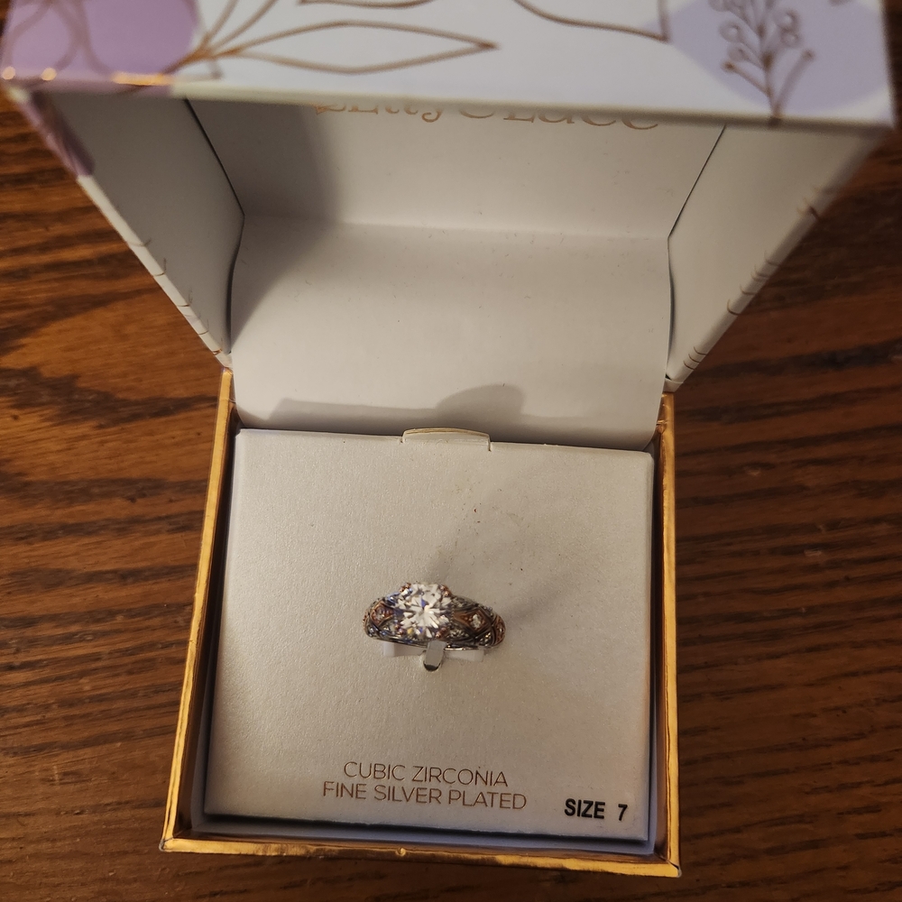 Silver Cubic Zirconia Ring - Picture 2 of 6